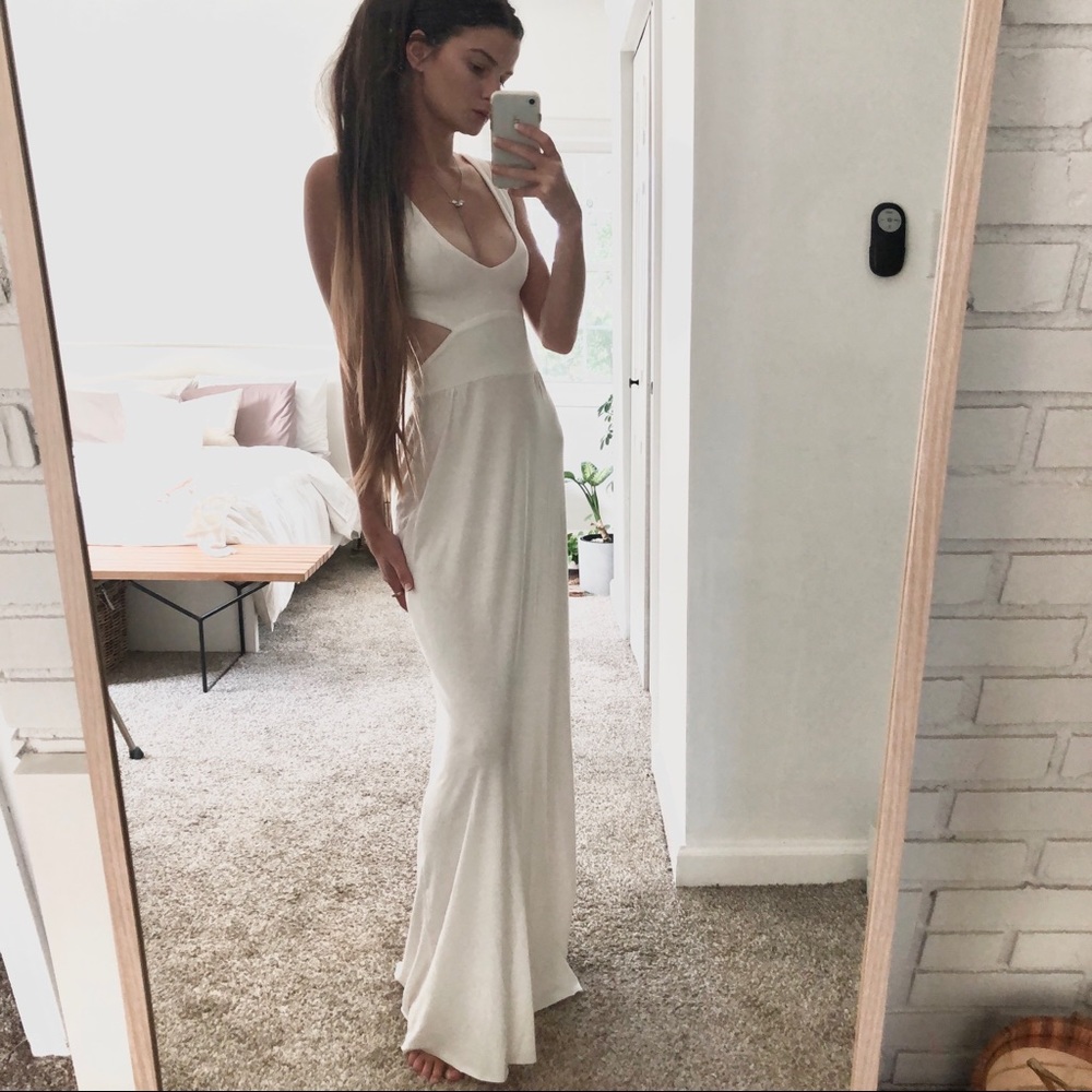 Cut Out Maxi - Picture 4 of 5